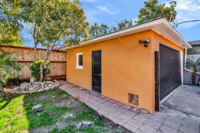 4985 Lucille Dr, San Diego, CA 92115