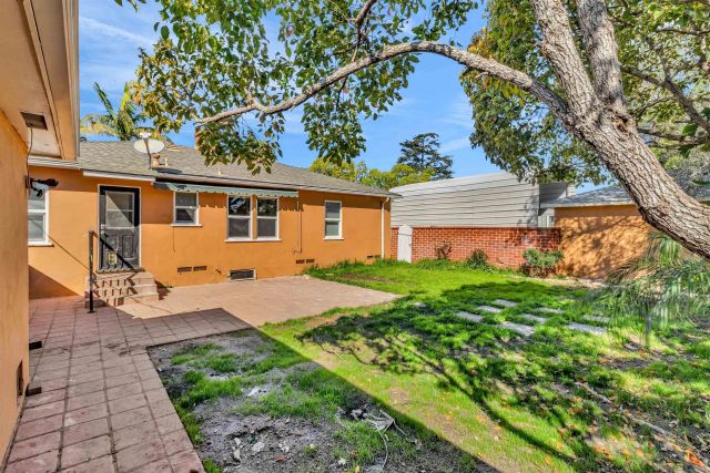 4985 Lucille Dr, San Diego, CA 92115