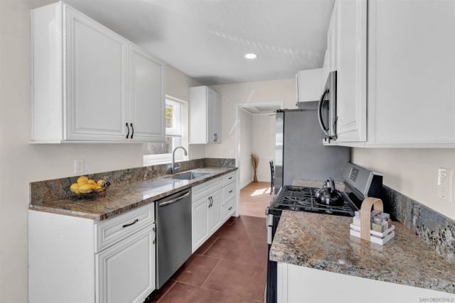 4985 Lucille Dr, San Diego, CA 92115