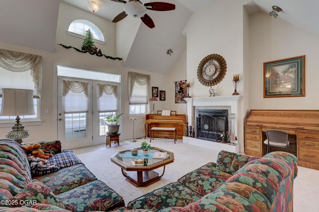 3433 S Alabama Avenue, Joplin, MO 64804