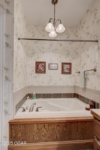 3433 S Alabama Avenue, Joplin, MO 64804