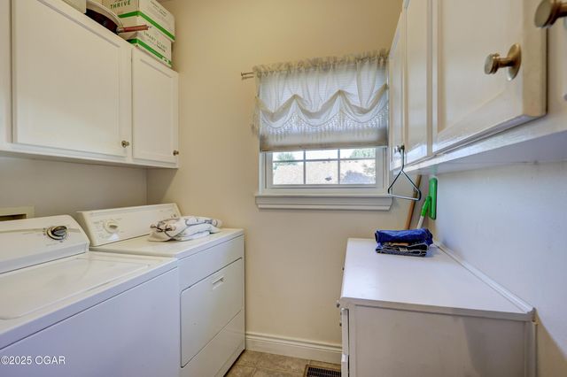 3433 S Alabama Avenue, Joplin, MO 64804