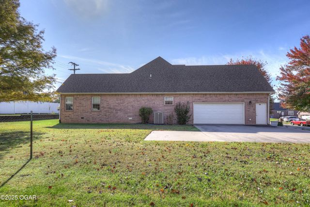 3433 S Alabama Avenue, Joplin, MO 64804