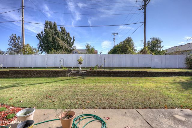 3433 S Alabama Avenue, Joplin, MO 64804