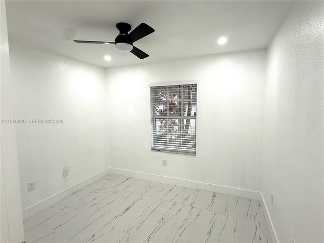 8989 NW 53rd St, Sunrise, FL 33351