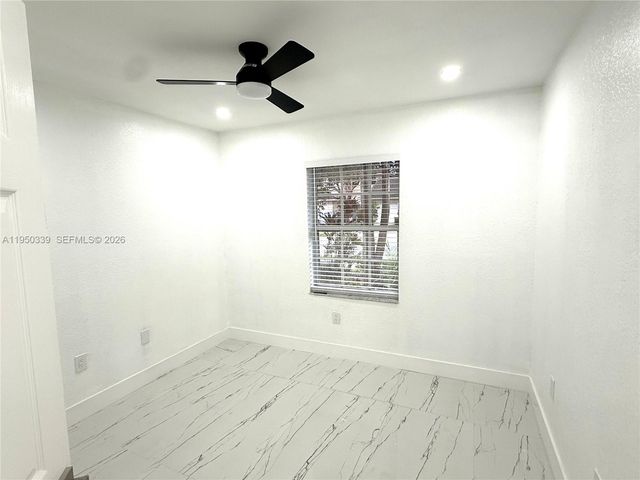 8989 NW 53rd St, Sunrise, FL 33351