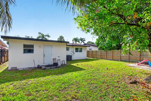 533 NW 17TH Avenue, Fort Lauderdale, FL 33311
