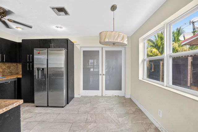 533 NW 17TH Avenue, Fort Lauderdale, FL 33311