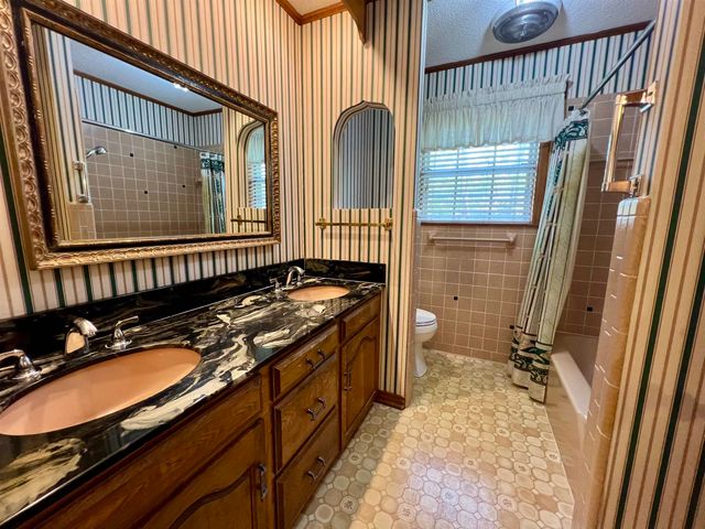 2304 Tennessee, Longview, TX 75605