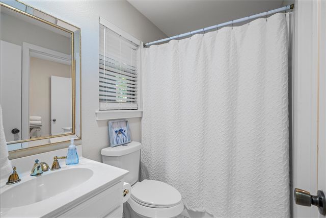 148 Pinewood Cove, Holly Lake Ranch, TX 75765