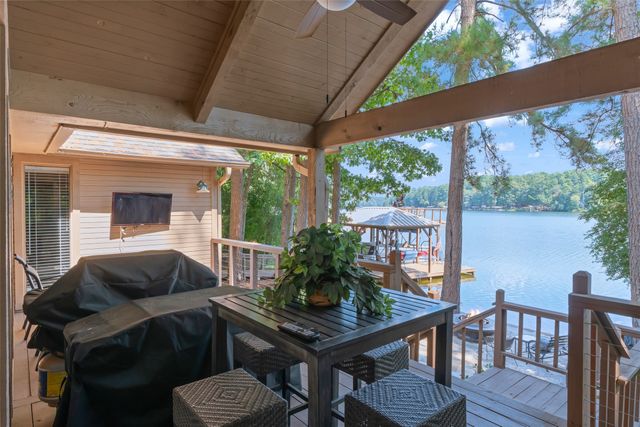 148 Pinewood Cove, Holly Lake Ranch, TX 75765