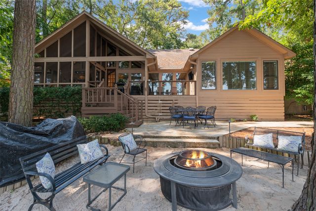 148 Pinewood Cove, Holly Lake Ranch, TX 75765