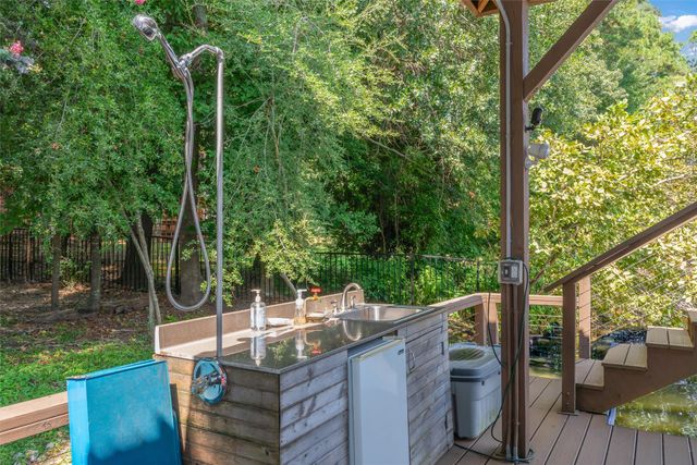 148 Pinewood Cove, Holly Lake Ranch, TX 75765