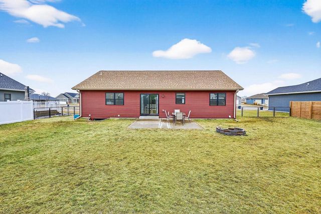 376 S 7th Street, Evansville, WI 53536