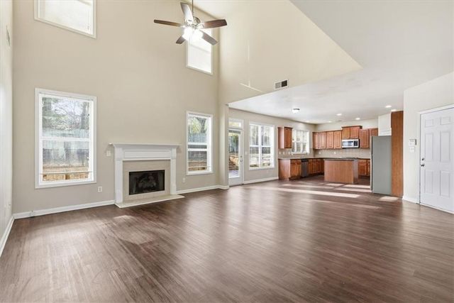 748 York View Drive, Auburn, GA 30011