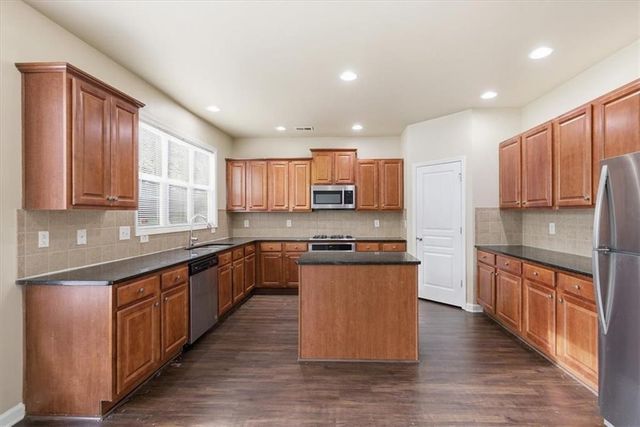 748 York View Drive, Auburn, GA 30011