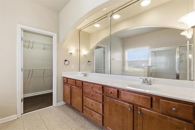 748 York View Drive, Auburn, GA 30011