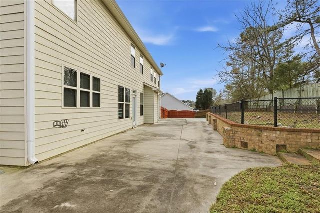 748 York View Drive, Auburn, GA 30011