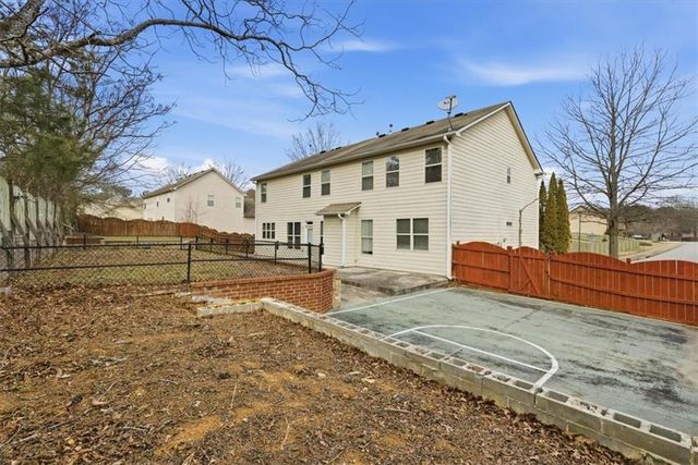 748 York View Drive, Auburn, GA 30011