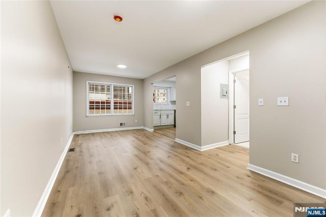 18 Kinney Street, Newark, NJ 07102