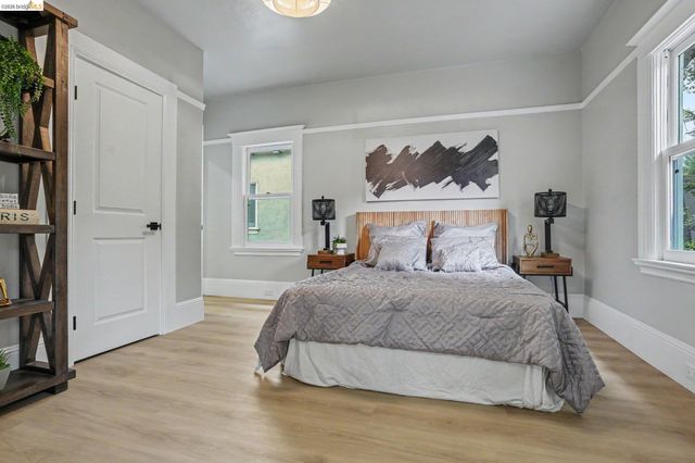 35 Randwick Ave, Oakland, CA 94611