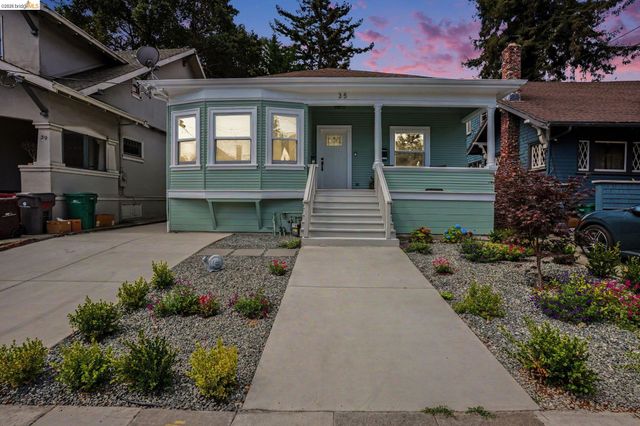 35 Randwick Ave, Oakland, CA 94611