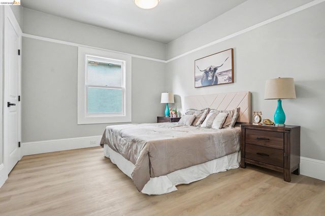 35 Randwick Ave, Oakland, CA 94611