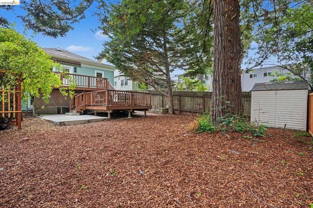 35 Randwick Ave, Oakland, CA 94611