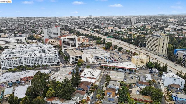 35 Randwick Ave, Oakland, CA 94611