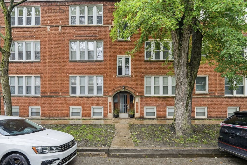 7205 N Damen Avenue 3, Chicago, IL 60645 — exterior