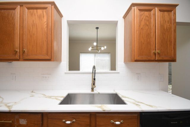 1902 Park Maple Drive, Katy, TX 77450