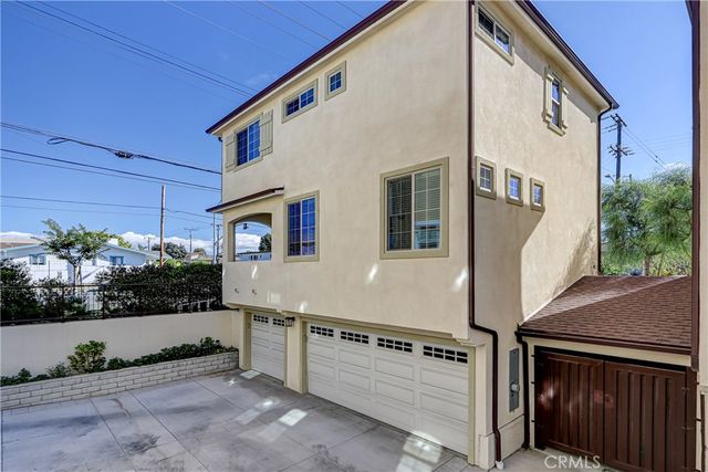 2209 W 237th Street, Torrance, CA 90501