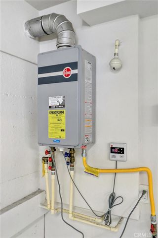 2209 W 237th Street, Torrance, CA 90501