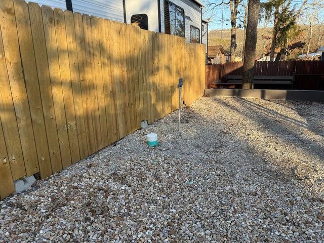 142 Bee Hive Trail, Hollister, MO 65672