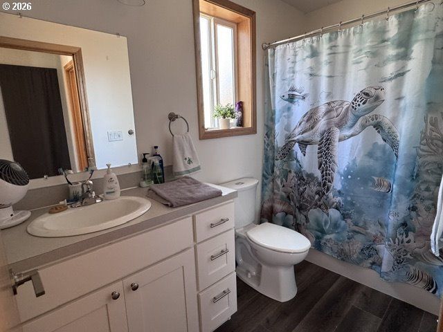 5272 FOREST Ln, Eugene, OR 97402