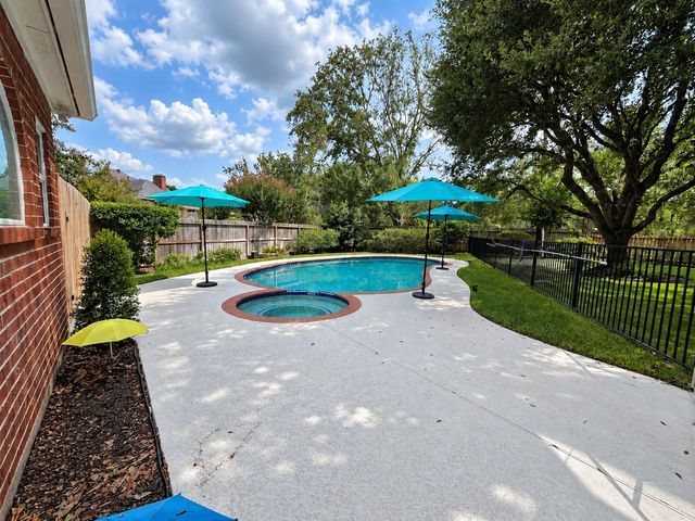 13411 W Carousel Court, Houston, TX 77041
