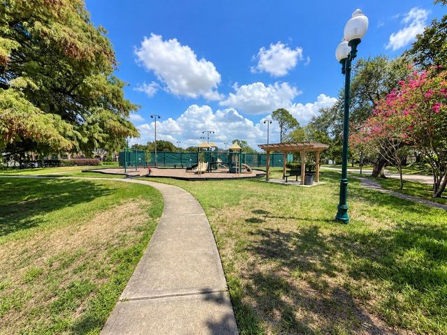 13411 W Carousel Court, Houston, TX 77041