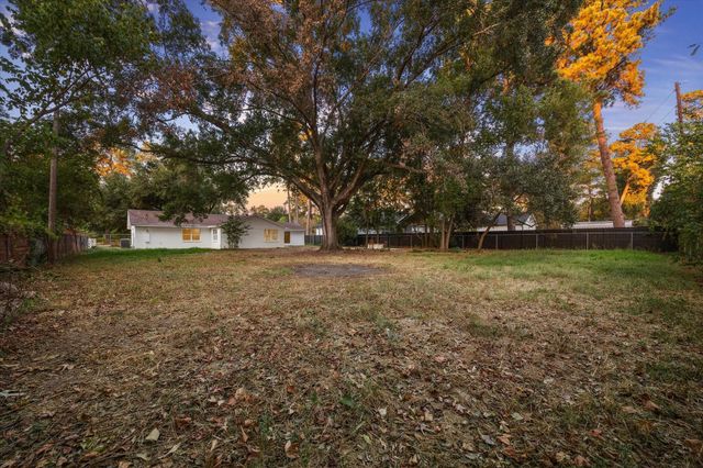 5411 Logston Lane, Spring, TX 77389