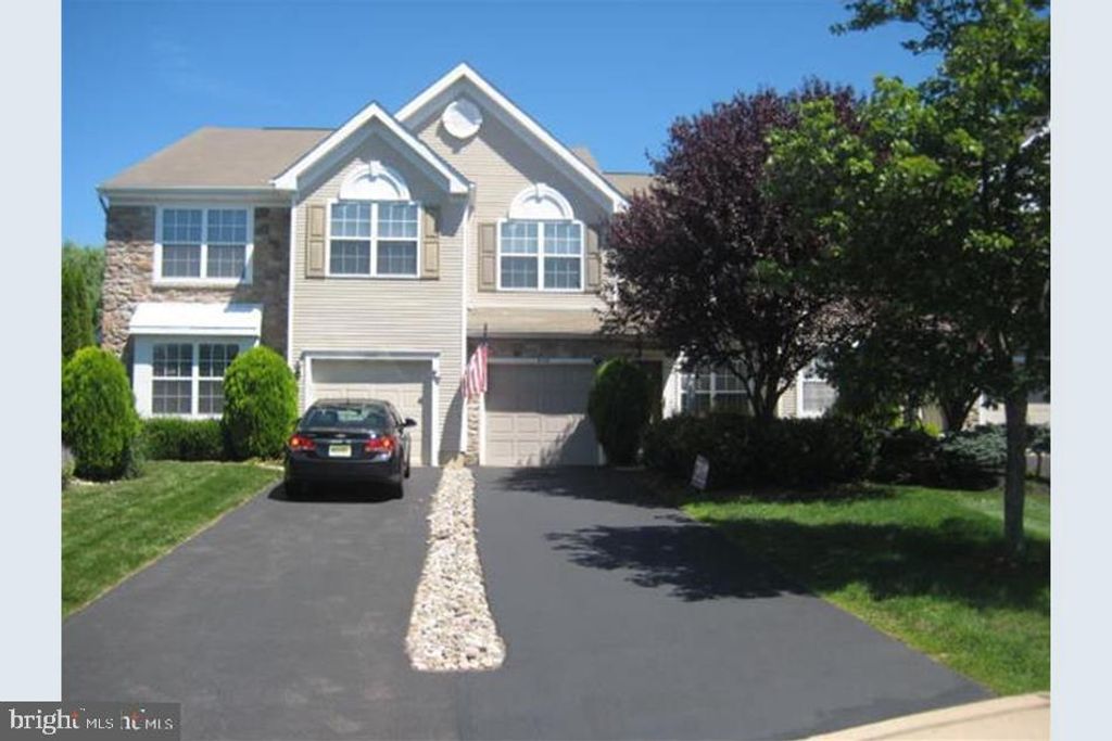 508 COACHWOOD CT, Newtown, PA 18940