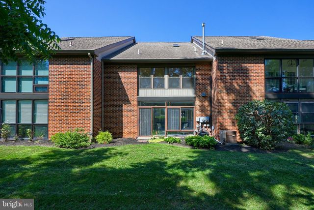 9 AMBERLY WAY, Lititz, PA 17543