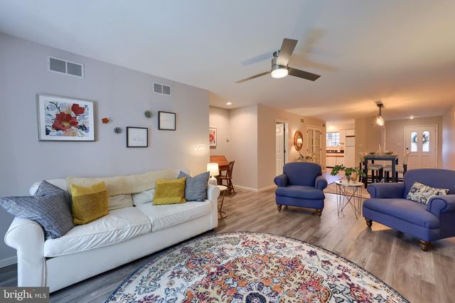 9 AMBERLY WAY, Lititz, PA 17543