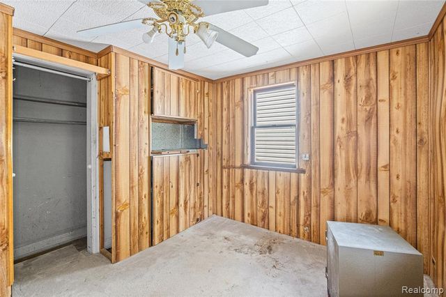 1975 Porter Road, White Lake, MI 48383