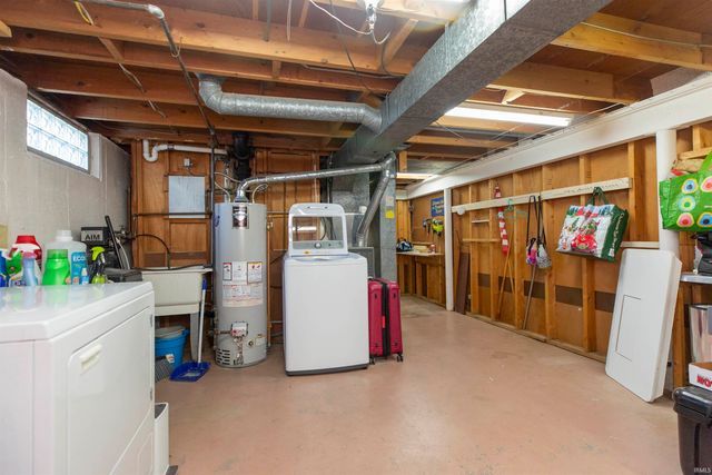 4028 Coral Drive, South Bend, IN 46614