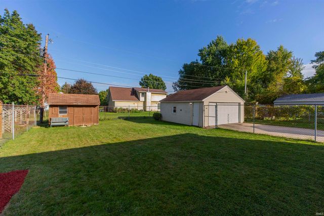 4028 Coral Drive, South Bend, IN 46614