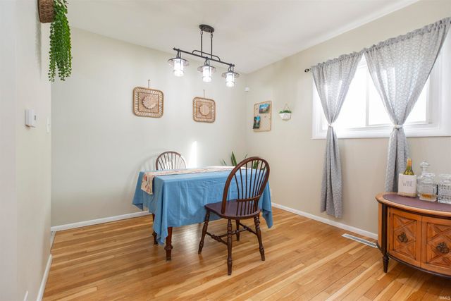 4028 Coral Drive, South Bend, IN 46614