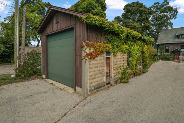 530 South Union Street, Traverse City, MI 49684