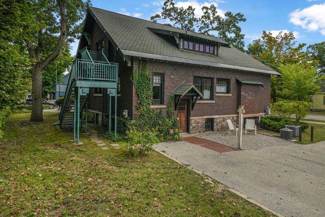 530 South Union Street, Traverse City, MI 49684