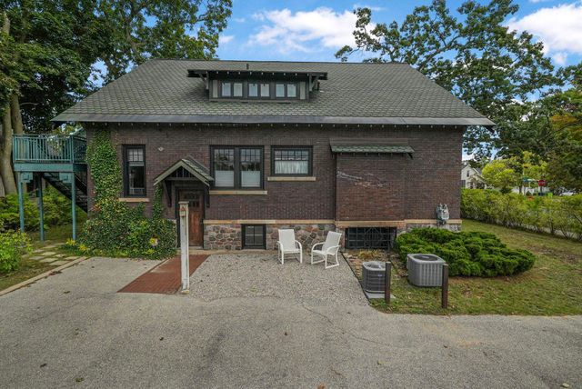 530 South Union Street, Traverse City, MI 49684