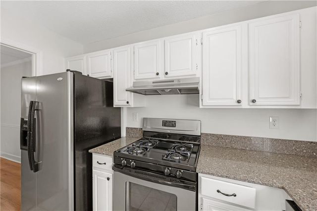 1771 Defoor NW Avenue D, Atlanta, GA 30318