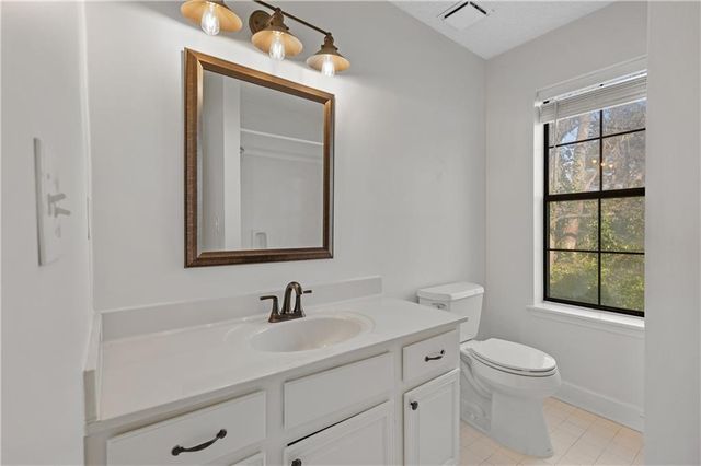 1771 Defoor NW Avenue D, Atlanta, GA 30318